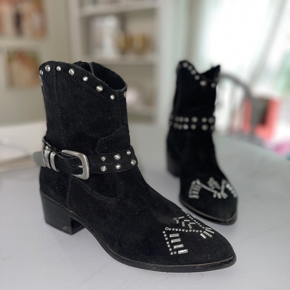 BCBG SUEDE LEATHER WESTERN BOOTS - Picture 1 of 3